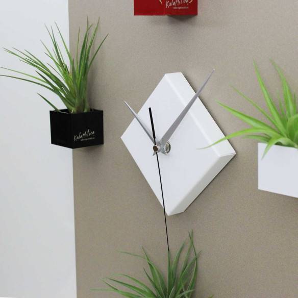 Kalamitica Kronos - Orologio Magnetico Quadrato / Bianco Opaco Saldi Di Fabbrica