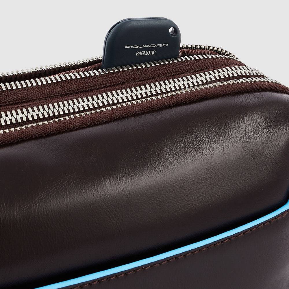 Piquadro Wrist clutch bag with two dividers Qualità