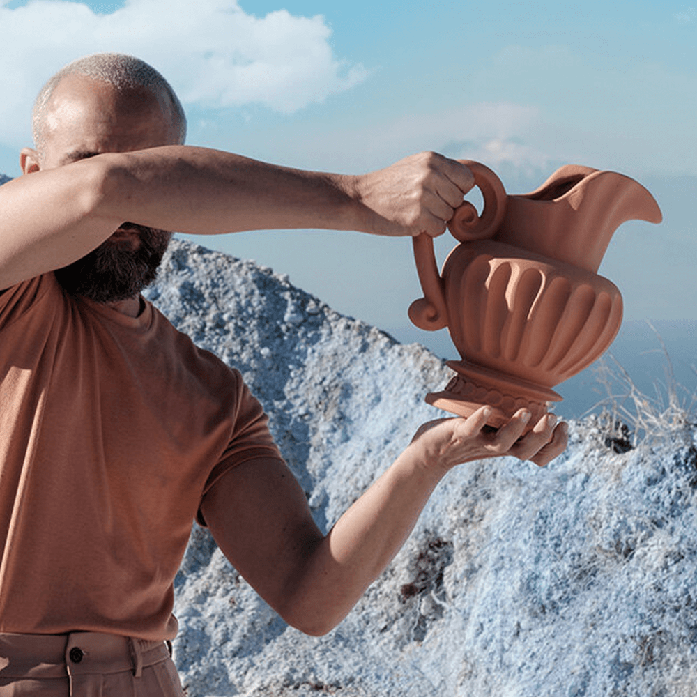 Sbam Design Caraffa in terracotta Magna Graecia Sottocosto
