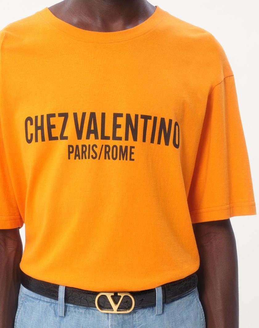 Valentino Handbags T-shirt In Cotone Con Stampa Chez Valentino per Uomo in Avorio | Valentino IT Acquista Ora