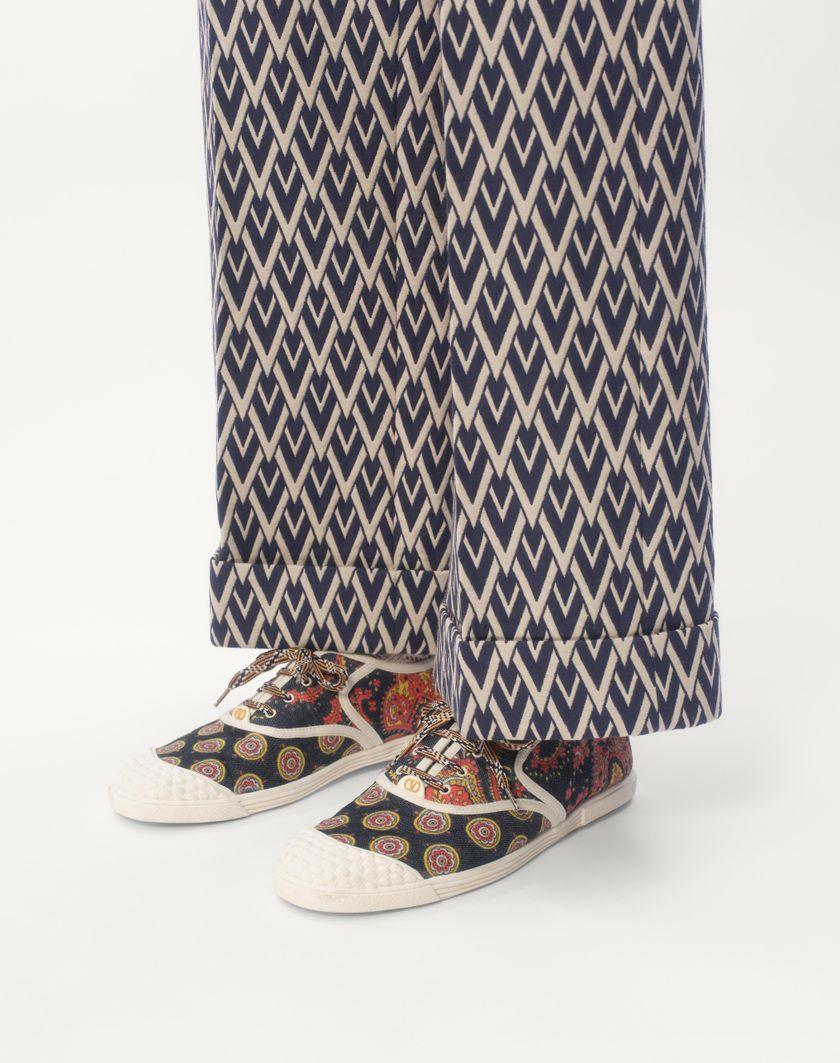 Valentino Handbags Sneaker Bay By Bay In Tessuto Denim Voyage Imaginaire per Uomo in Multicolor/avorio | Valentino IT Hotsell